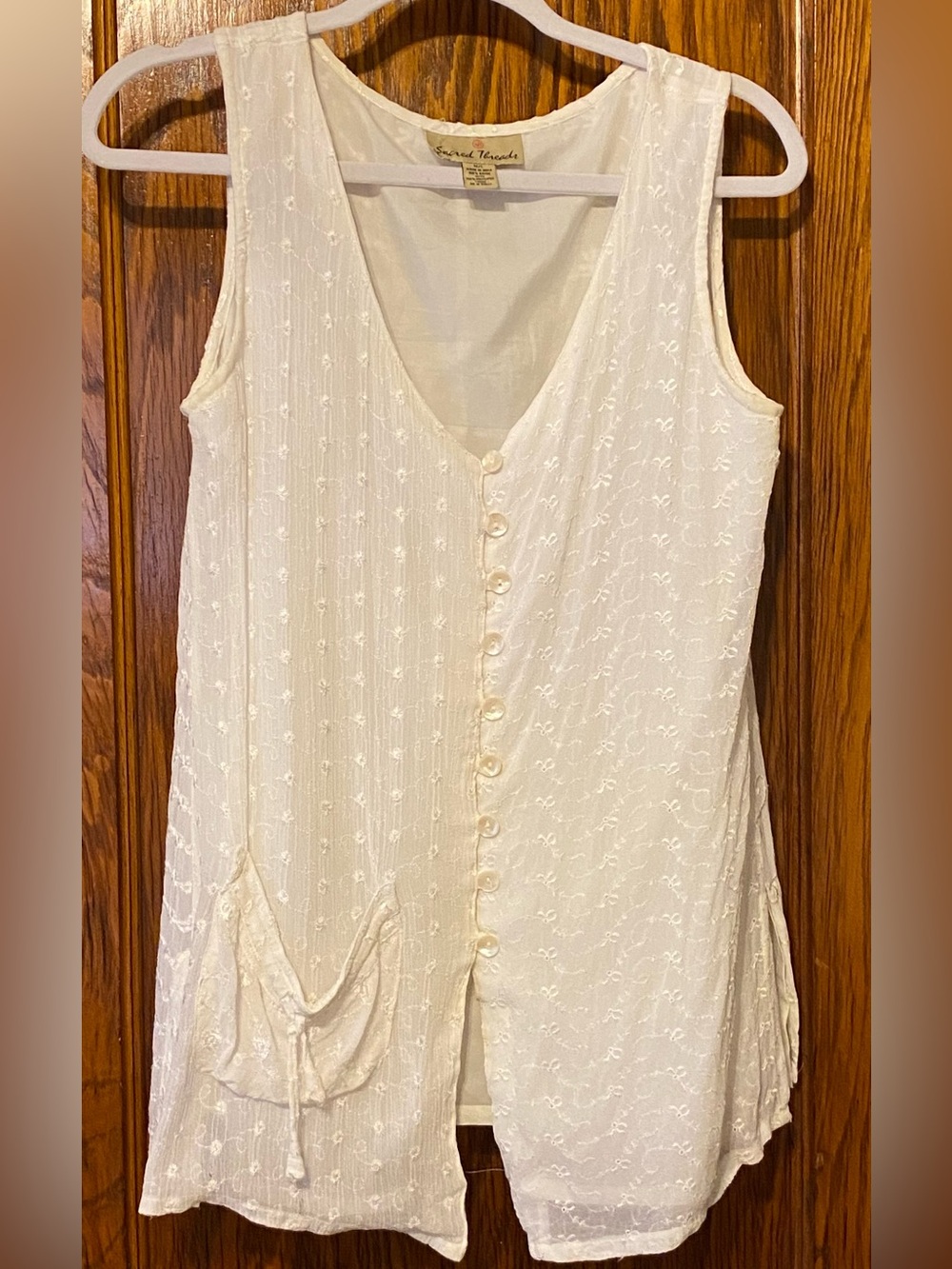 Sacred Threads Cream Artisan lightweight embroidery Sleeveless Tunic, Size M/L
